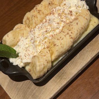 Land Ocean Restaurant Meridian - Banana Cream Pie - New American Near Me - Meridian, Idaho