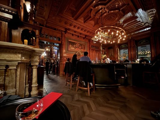 Bar George by null
