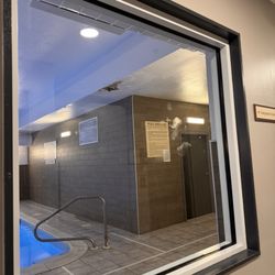 Country Inn & Suites by Radisson, Cincinnati Airport, KY - Nasty ceiling water stain above the pool.