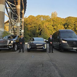Nile Elite Airport Transportation - Luxury rides, professional service. Travel in style.