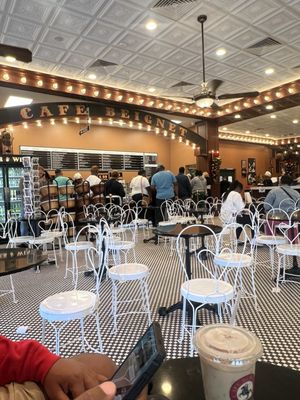 Cafe Beignet, Canal St. by null