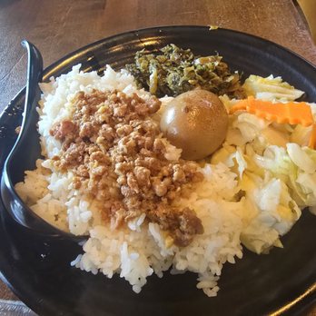 Yi Mei - Rice plate with popcorn chicken - Taiwanese Near Me - Chino Hills, California Yi Mei - Rice plate with popcorn chicken - Taiwanese Near Me - Chino Hills, California