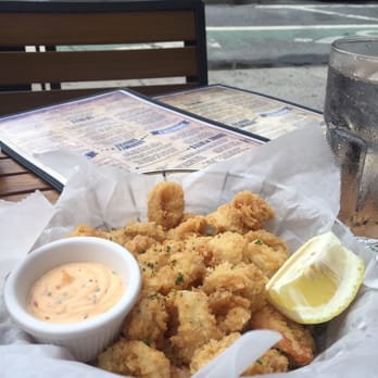 Alfie's - Fried calamari and shrimp - New American Near Me - New York, New York