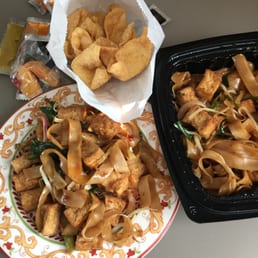 Fried Cheese Wontons