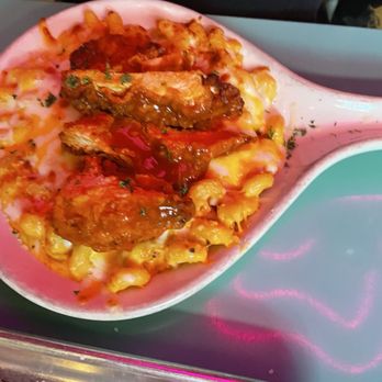 JoJo's Shake Bar - Orlando - Buffalo Baked Mac 'N' Cheese - Desserts Near Me - Orlando, Florida JoJo's Shake Bar - Orlando - Buffalo Baked Mac 'N' Cheese - Desserts Near Me - Orlando, Florida