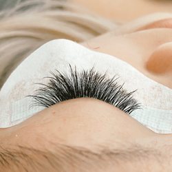 Goldleaf Lash - Strip Lash Volume Full Set.
