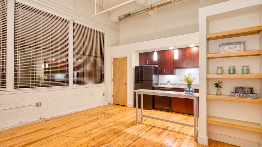 PETERSBURG ARTISTSPACE LOFTS 26 Photos 120 Perry St, Petersburg