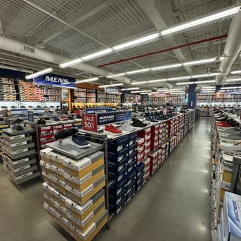 SKECHERS Warehouse Outlet - Shoe Stores Near Me - Bronx, New York SKECHERS Warehouse Outlet - Shoe Stores Near Me - Bronx, New York