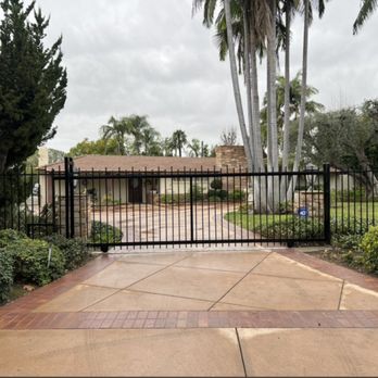 CalVet Fence - Fences & Gates Near Me - Brea, California CalVet Fence - Fences & Gates Near Me - Brea, California