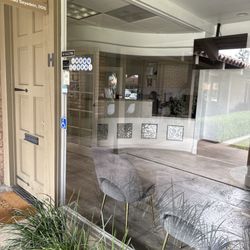 Tustin Endodontics - The nurse is sitting inside, ignoring the patient who's knocking on the door.