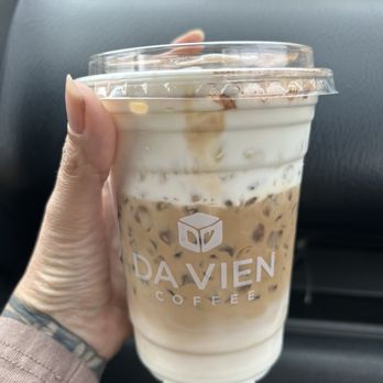 Da Vien Coffee - Einspanner - Coffee & Tea Near Me - Cerritos, California