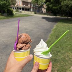 Ice Cream Works - Hard chocolate and soft vanilla ice cream