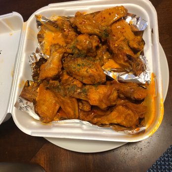 Outlaw Wings - Buffalo medium and spicy ranch! Monday 20 Wings & a Large Fry :) - Chicken Wings Near Me - Broomfield, Colorado