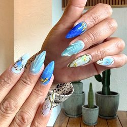 Gloss Nail Spa