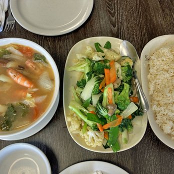 Sampaguita Village - Sinigang Soup (shrimps & vegs), Mixed Vegetables, Garlic Rice - Filipino Near Me - North York, Ontario Sampaguita Village - Sinigang Soup (shrimps & vegs), Mixed Vegetables, Garlic Rice - Filipino Near Me - North York, Ontario