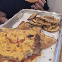 Plain kiddo cheeseburger
