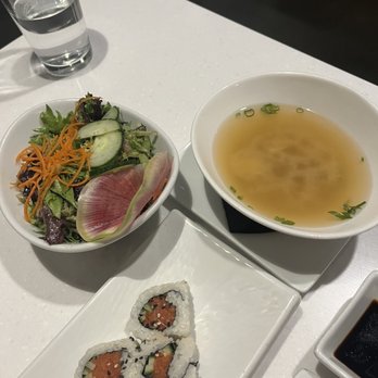 Nomzilla! Sushi Et Cetera - Japanese Near Me - Nashville, Tennessee