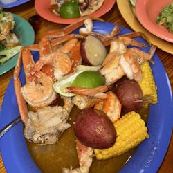 Marcos Seafood & Oyster Bar - Boil