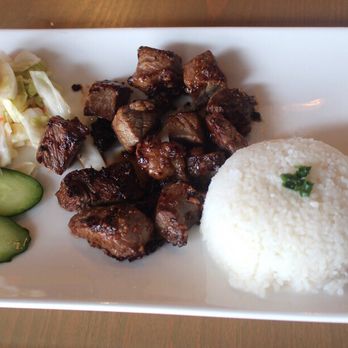 Broken Rice - The Shaking Beef - Vietnamese Near Me - Honolulu, Hawaii