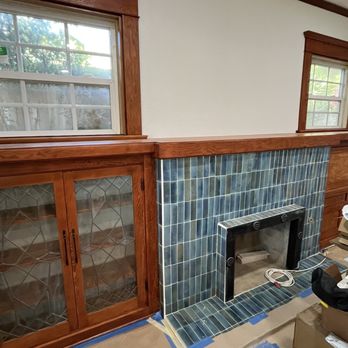 MRI Construction & Remodeling - New fireplace and refinished original wood molding and built ins - General Contractors Near Me