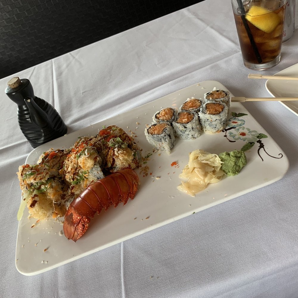 Sakura Roll and Spicy Salmon Roll Sakura Roll and Spicy Salmon Roll