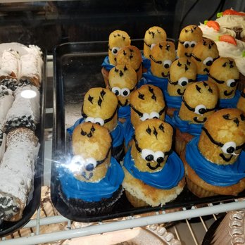 Bowie Bakery - Minions next to Chocolate Chip Cannolis - Bakeries Near Me - El Paso, Texas Bowie Bakery - Minions next to Chocolate Chip Cannolis - Bakeries Near Me - El Paso, Texas