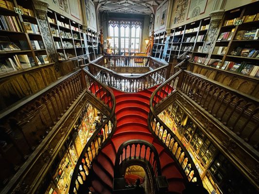 Livraria Lello by null