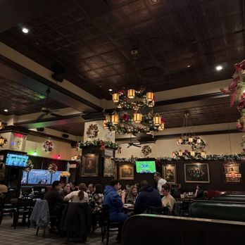Miller's Pub - American Near Me - Chicago, Illinois Miller's Pub - American Near Me - Chicago, Illinois