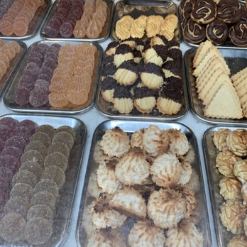 Otaegui - Macaroons - Bakeries Near Me - Donostia-san Sebastian, SS
