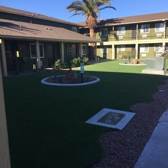 Desert Palms Apartments - common area - Apartments Near Me - Las Vegas, Nevada Desert Palms Apartments - common area - Apartments Near Me - Las Vegas, Nevada