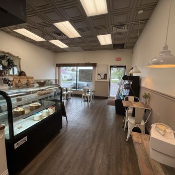 Brown's Doughnut & Pastry - Bakeries Near Me - Dublin, Pennsylvania Brown's Doughnut & Pastry - Bakeries Near Me - Dublin, Pennsylvania