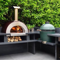 Outdoor Living Way