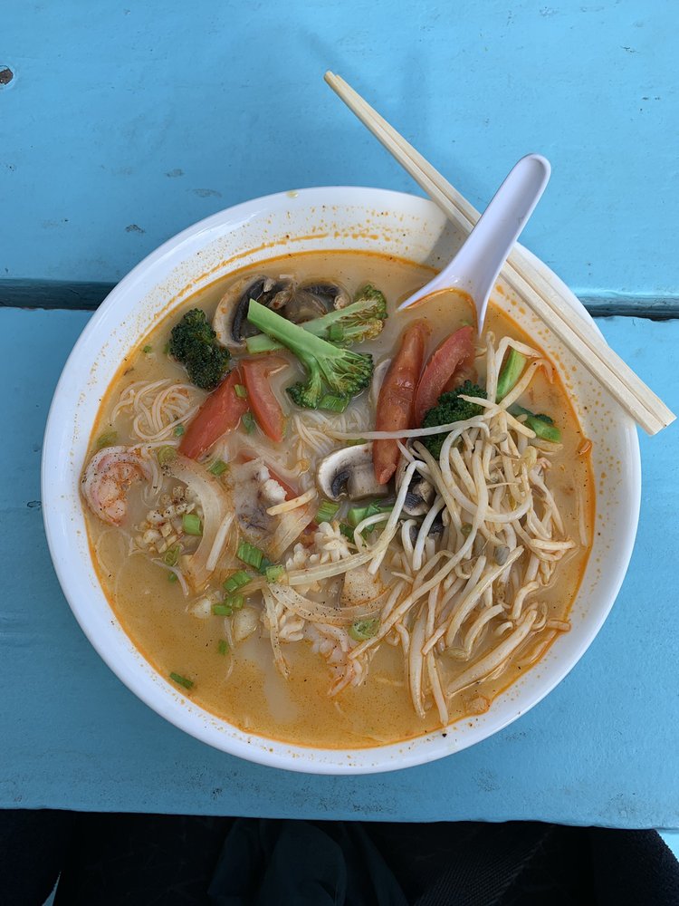 DAN’S GRILL & GREENS Updated April 2024 4326 Garden Bay Road