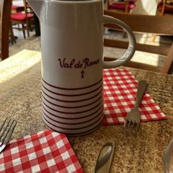 Crêperie Bretonne - Free water