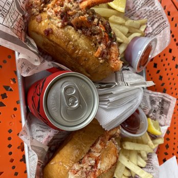 Fat Cheeks Hawaii - Truffle roll and butter roll - Sandwiches Near Me - Honolulu, Hawaii