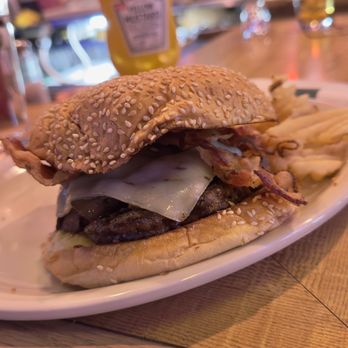 Fitz's Bar & Grill - Combo Burger - Bowling Near Me - Eagan, Minnesota