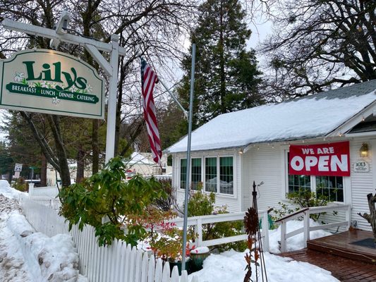 Lilys Restaurant by null