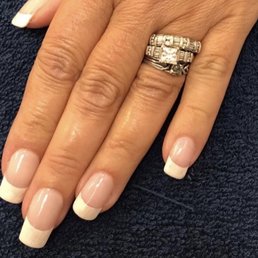 Frenchies Modern Nail Care New Braunfels: Ultimate Nail Beauty Spot