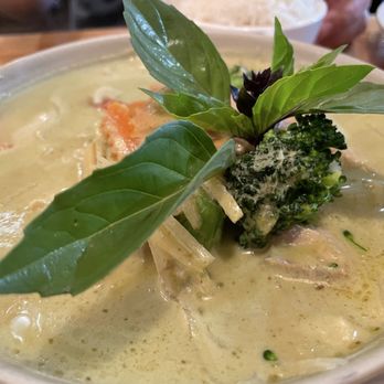 Basil & Co - Green Curry - Thai Near Me - Diamond Bar, California
