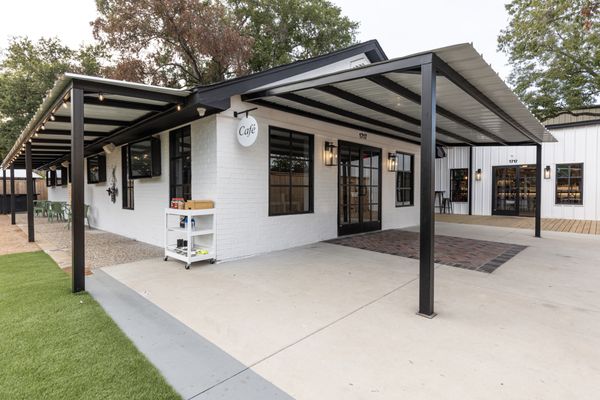 NettBar Shady Acres by null