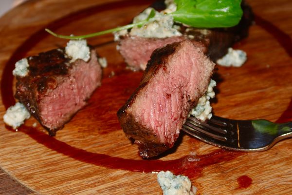 EDGE Restaurant & Bar by null