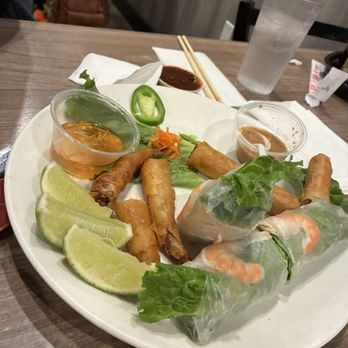 Bone & Broth - Ontario sampler - shrimp eggrolls, spring rolls, and Vietnamese eggrolls - Vietnamese Near Me - Ontario, California