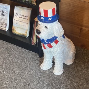 Tales & Tails - Inside - Bookstores Near Me - Fredericksburg, Virginia