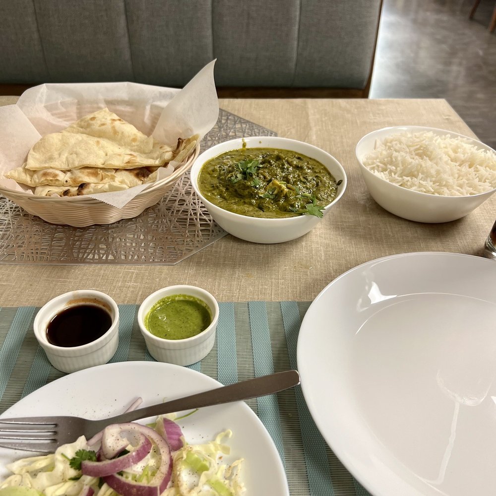 MOMI Indian Kitchen - Complete dinner - Indian Near Me - Everett, Washington