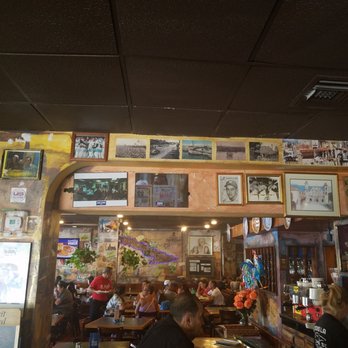 El Pub - Cuban Near Me - Miami, Florida