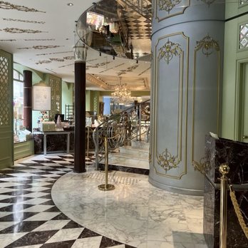 Ladurée - Inside - Macarons Near Me - Paris, 75 Ladurée - Inside - Macarons Near Me - Paris, 75