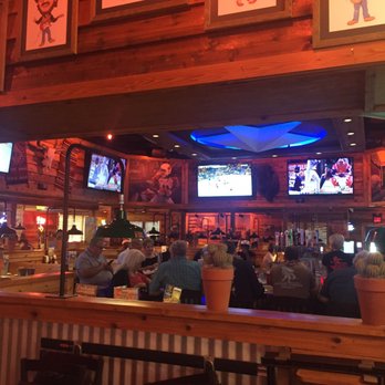 Texas Roadhouse - Lots of TV's - Steakhouses Near Me - Tempe, Arizona
