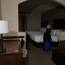 Comfort Suites