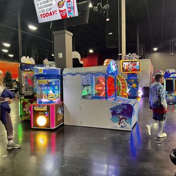 Scene75 Entertainment Center | Dayton - Arcades Near Me - Dayton, Ohio