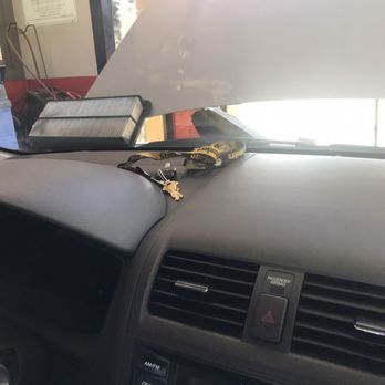 Valvoline Instant Oil Change - Showing filter - Oil Change Stations Near Me - Redlands, California Valvoline Instant Oil Change - Showing filter - Oil Change Stations Near Me - Redlands, California